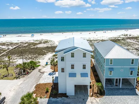 120 S 40th St #A, Mexico Beach, FL 32456