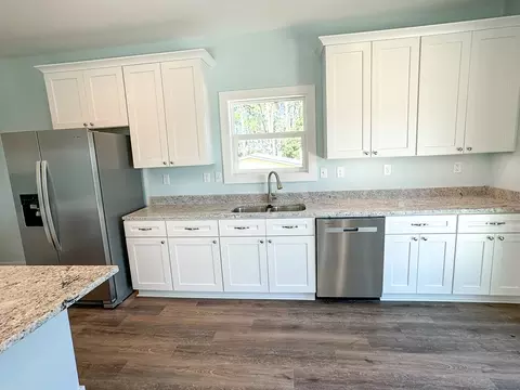 Kitchen - 3015 Hwy 98 E, Carrabelle, FL 32322 photo 4 of 5