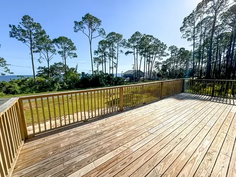 Exterior - 3015 Hwy 98 E, Carrabelle, FL 32322 photo 4 of 11