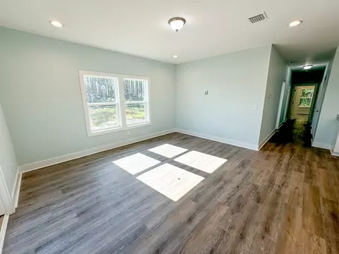 Living - 3015 Hwy 98 E, Carrabelle, FL 32322 photo 2 of 2