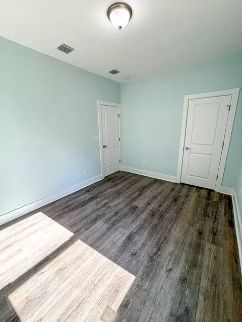 Bedroom - 3015 Hwy 98 E, Carrabelle, FL 32322 photo 2 of 4
