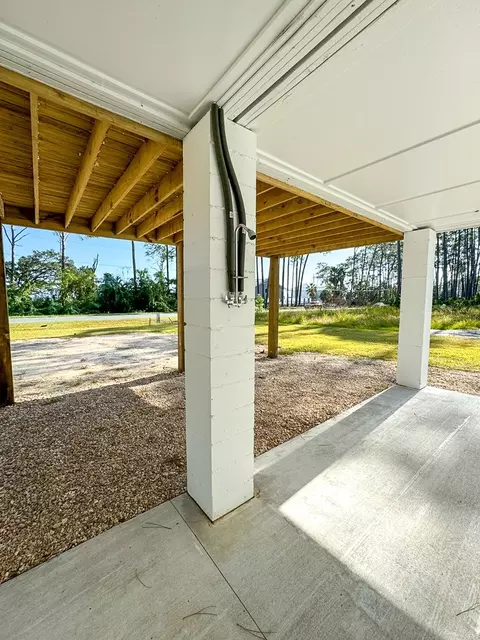 Exterior - 3015 Hwy 98 E, Carrabelle, FL 32322 photo 10 of 11