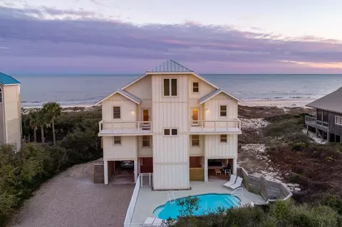 1328 Acacia Dr, Saint George Island, FL 32328