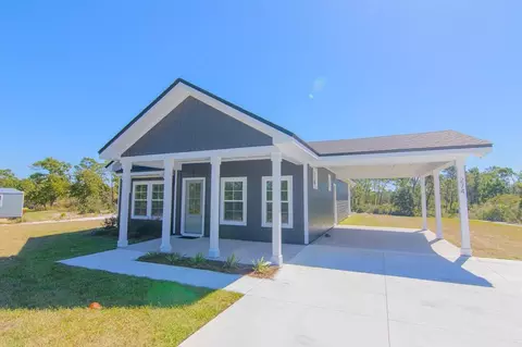 206 Ridgecrest Pkwy, Eastpoint, FL 32328