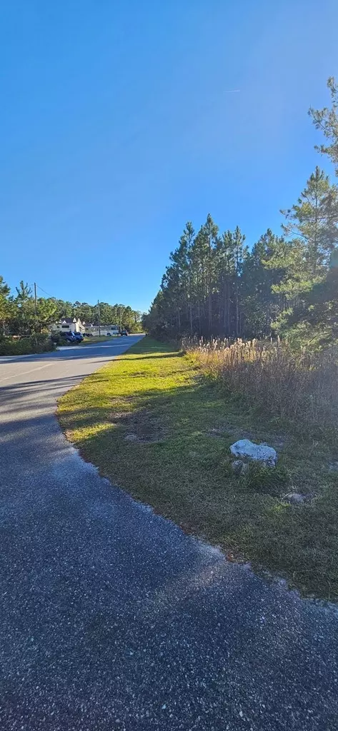 915 NE 6th St, Carrabelle, FL 32322 photo 5