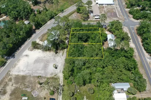 17 W 10th St, Carrabelle, FL 32322 photo 4