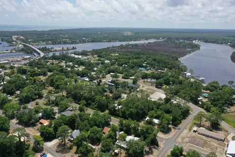 17 W 10th St, Carrabelle, FL 32322 photo 17