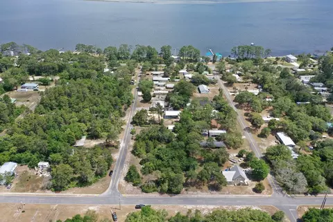 150 Florida St, Carrabelle, FL 32323 photo 11
