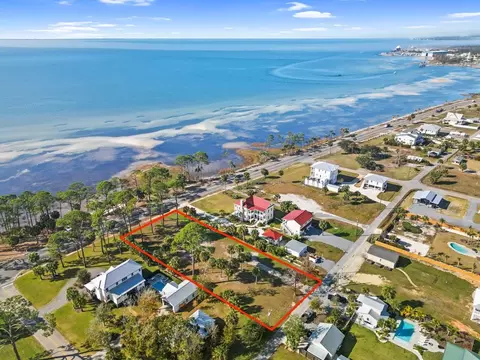 1407 Constitution Dr, Port St. Joe, FL 32456
