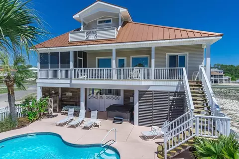 800 E Gulf Beach Dr, Saint George Island, FL 32328