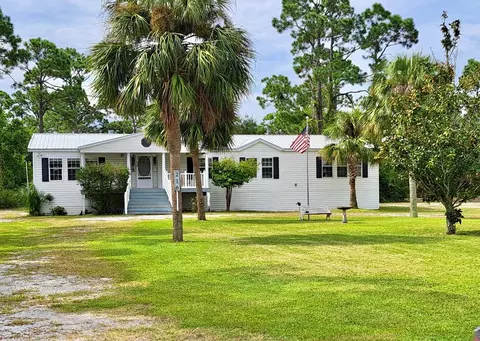 216 Whiting St, Port St. Joe, FL 32456