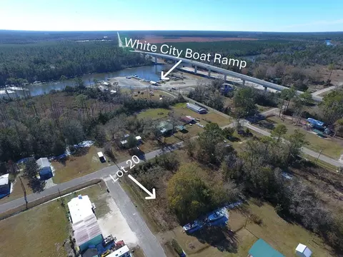 lot20 Cedar St, Wewahitchka, FL 32465