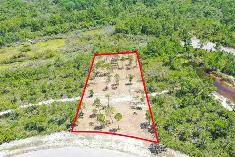 306 Blue Heron Dr, Eastpoint, FL 32328