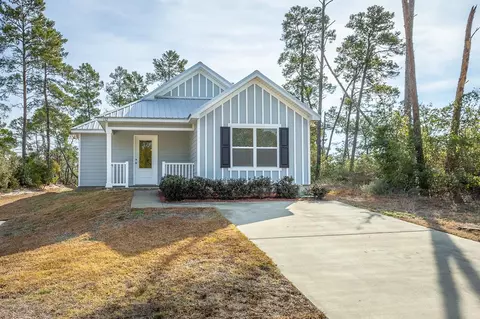 132 Plantation Dr, Carrabelle, FL 32322