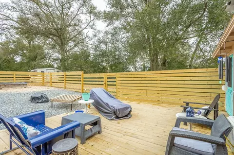 512 NW Ave B, Carrabelle, FL 32322 photo 3