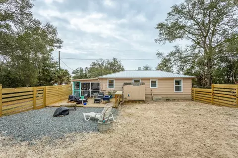 512 NW Ave B, Carrabelle, FL 32322 photo 5