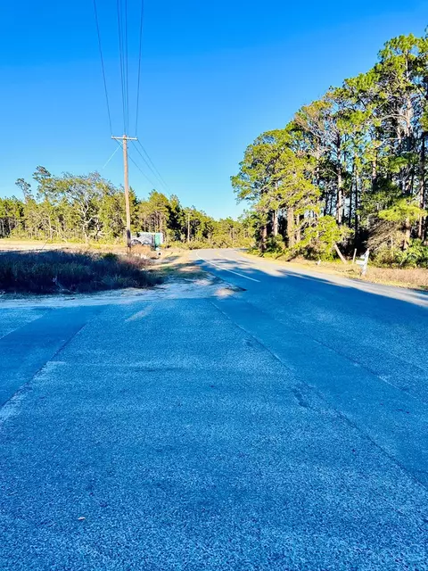 2043 Hwy 98 W, Carrabelle, FL 32322 photo 9