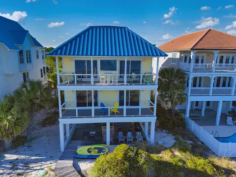 2262 Sailfish Dr, Saint George Island, FL 32328