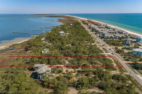 1729 E Gulf Beach Dr, Saint George Island, FL 32328