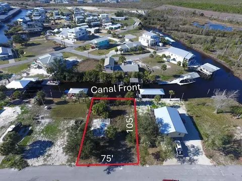 113 N 35th St, Mexico Beach, FL 32456