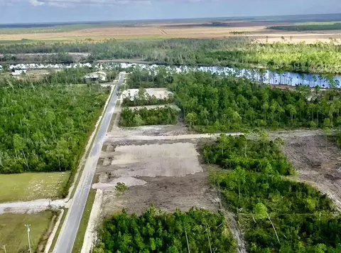 292306 Hardy St, Overstreet, FL 32456