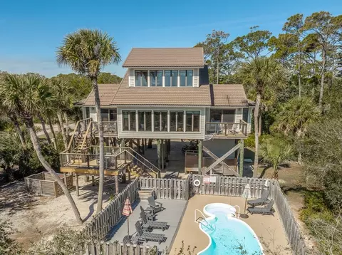 1900 Coral Reef Rd, Saint George Island, FL 32328