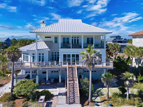 1840 Sea Oat Dr, Saint George Island, FL 32328