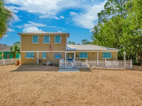 31 Sunrise Ln, Panacea, FL 32346