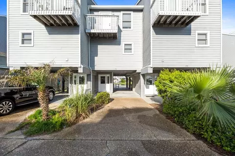 151 Parkside Cir, Cape San Blas, FL 32456