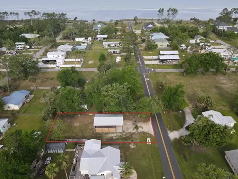 362 Madison St, Port St. Joe, FL 32456