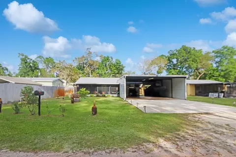 168 N Deer Ave, Wewahitchka, FL 32465