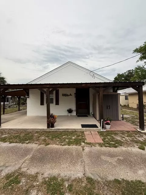 27 Parker Ave # -1, Lanark Village, FL 32323