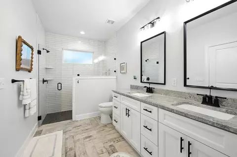 Bath - 344 Royal Tern Ct, Carrabelle, FL 32322 photo 3 of 5