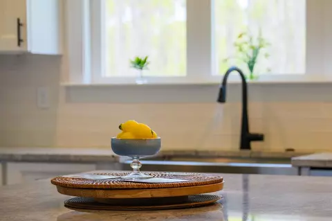 Kitchen - 344 Royal Tern Ct, Carrabelle, FL 32322 photo 3 of 5