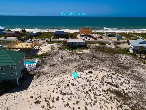 716 E Gulf Beach Dr, Saint George Island, FL 32328