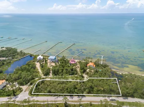 2205 Leisure Ln, Saint George Island, FL 32328