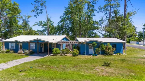 502504 9th St, Port St. Joe, FL 32456