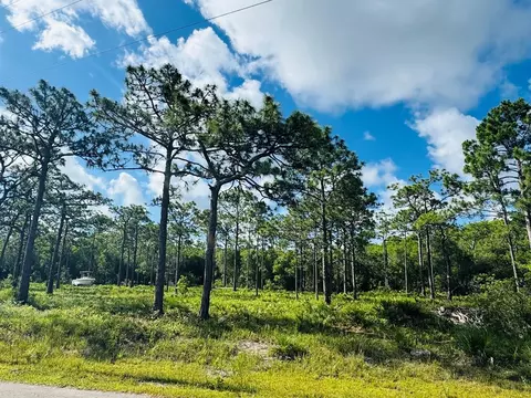 601 Houston Rd, Eastpoint, FL 32328