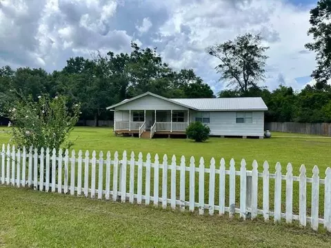 181 Petes Rd, Wewahitchka, FL 32465