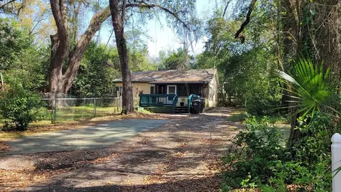 217 Columbia Dr, Tallahassee, FL 32304