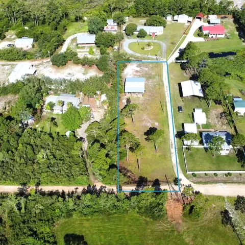 125 Patty Ln, Eastpoint, FL 32328