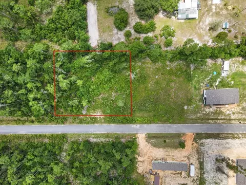 135 Jazzy Ln, Wewahitchka, FL 32456