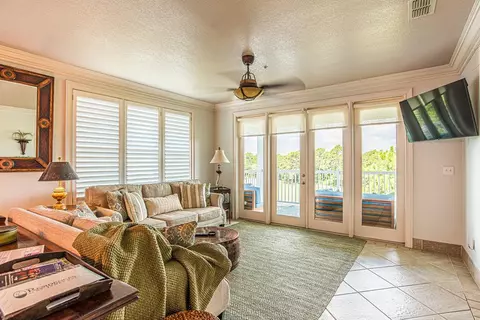 Living - 331 Eagles Way, Carrabelle, FL 32322 photo 1 of 4
