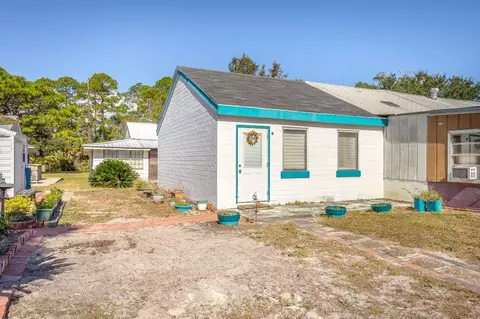 13 Parker Ave # -6, Lanark Village, FL 32323