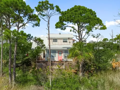 181 Pilot Dr, Port St. Joe, FL 32456