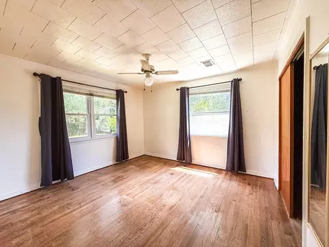 Bedroom - 303 E Meridian Ave, Carrabelle, FL 32322 photo 2 of 7
