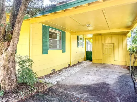 Exterior - 303 E Meridian Ave, Carrabelle, FL 32322 photo 3 of 9