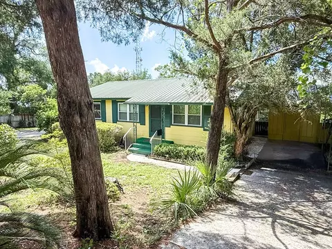 Exterior - 303 E Meridian Ave, Carrabelle, FL 32322 photo 1 of 9