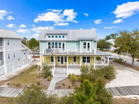 102 Goldfish Ct, Port St. Joe, FL 32456
