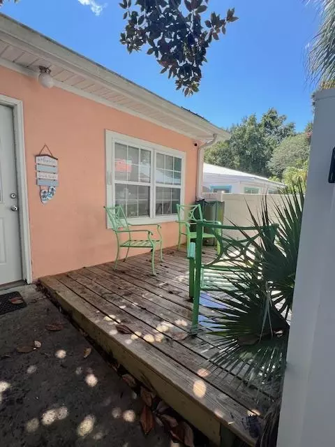 21 Collins Ave # -3, Lanark Village, FL 32323